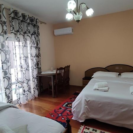 Guest House Katerina Korça Kültér fotó