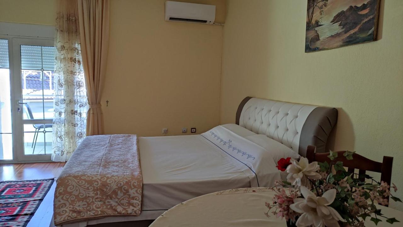 Guest House Katerina Korça Kültér fotó