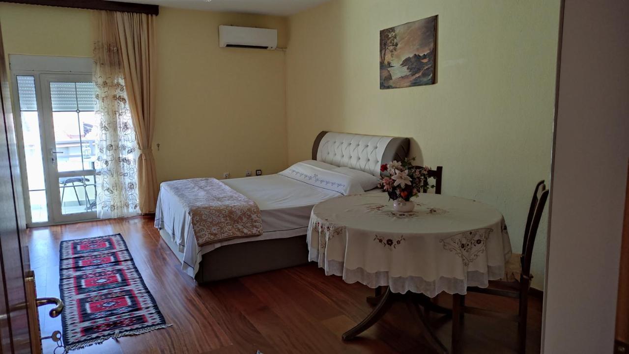Guest House Katerina Korça Kültér fotó