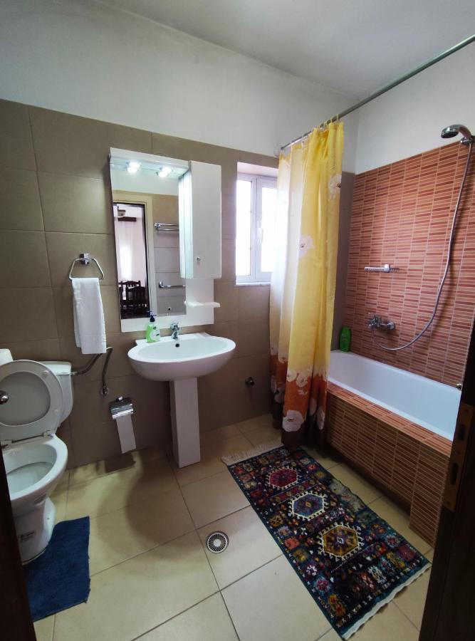 Guest House Katerina Korça Kültér fotó