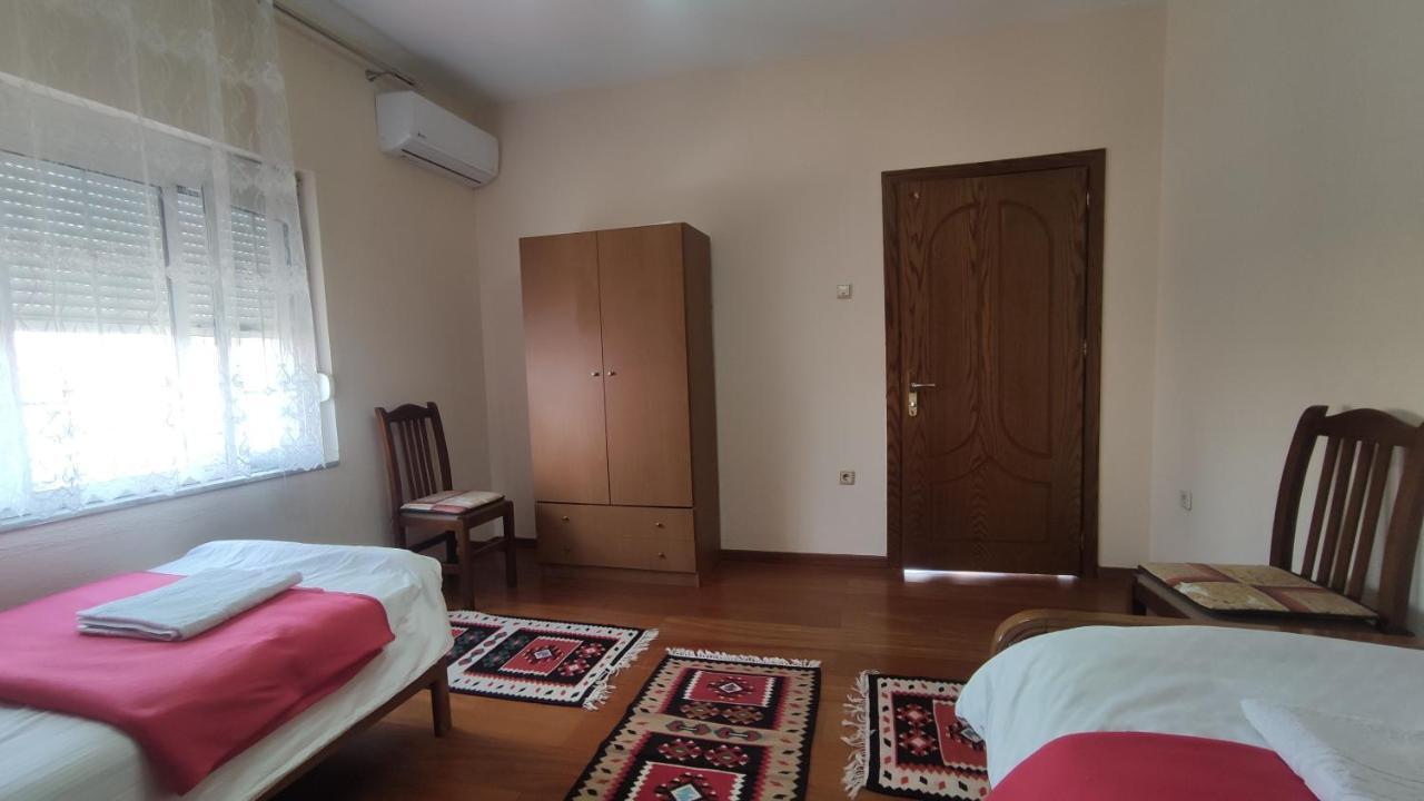 Guest House Katerina Korça Kültér fotó